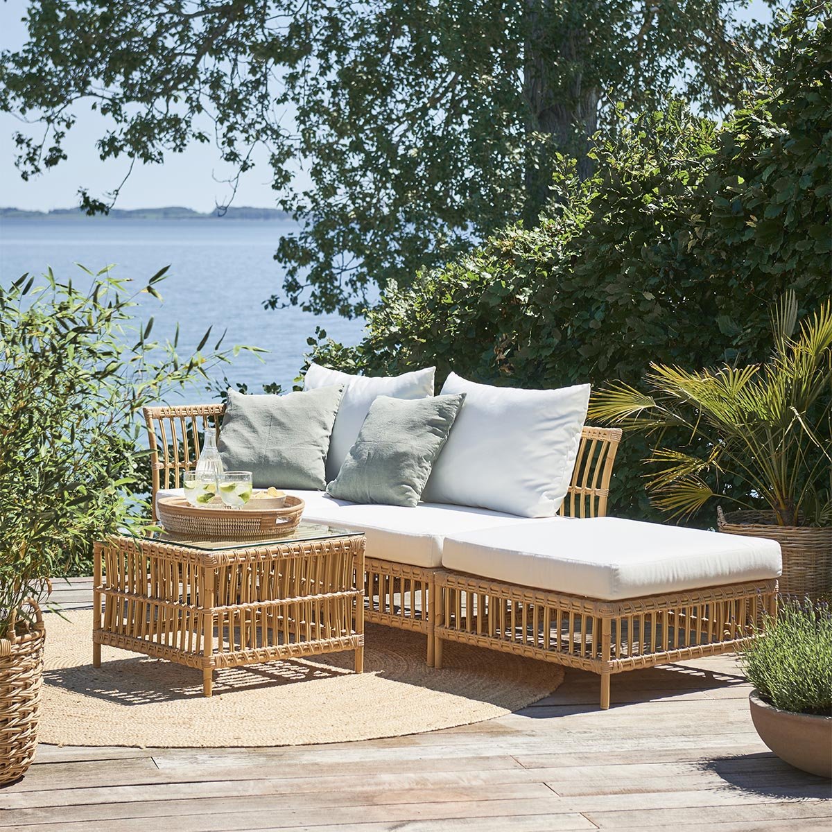 Exterior Maggie Stol - Nature Aluminium